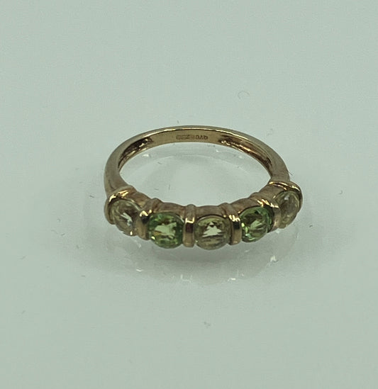 9ct gold 5-stone peridot ring